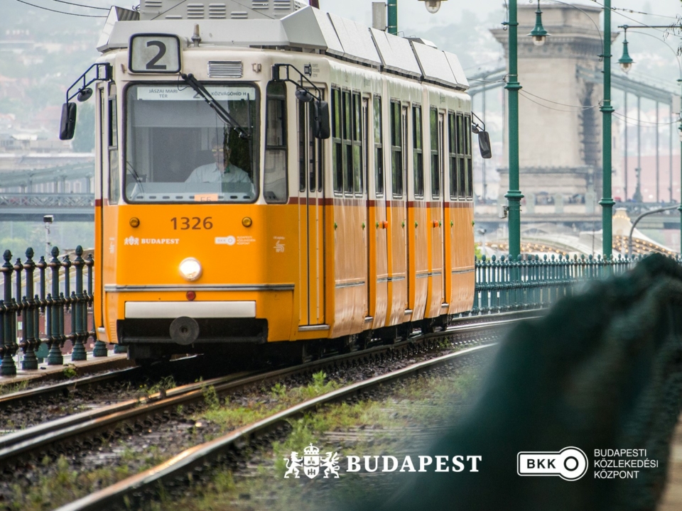 Tram 2, Budapest