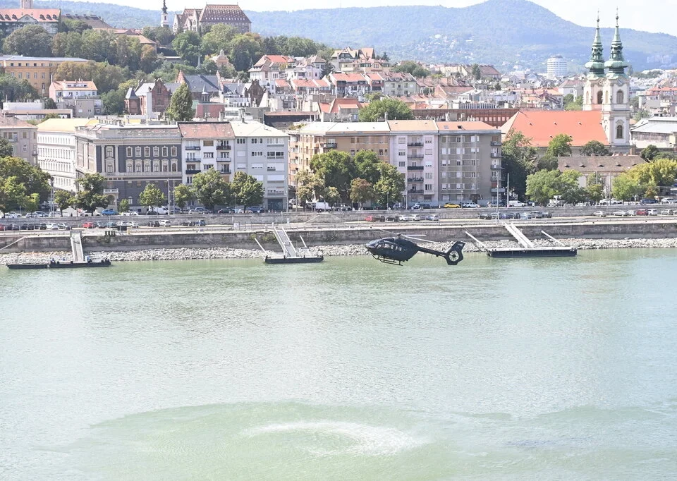 Helicopter-air-show-Budapest-August-20