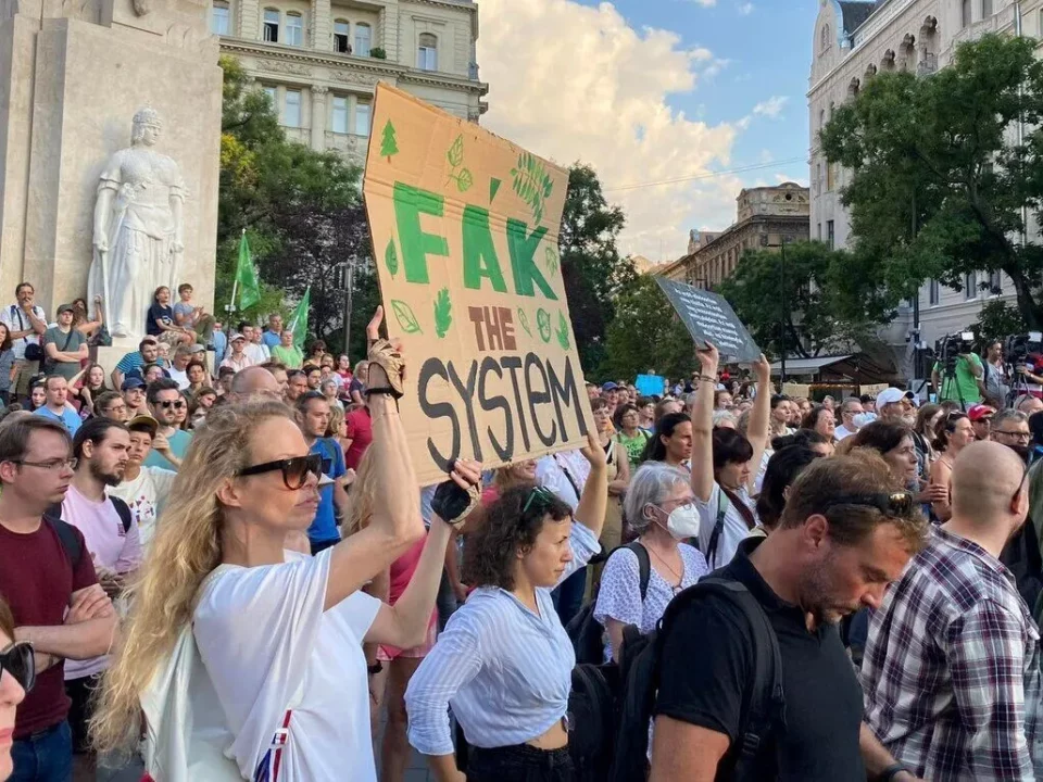 protest budapest tree-felling