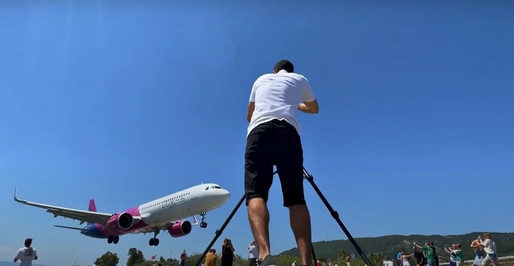 wizz air greece video