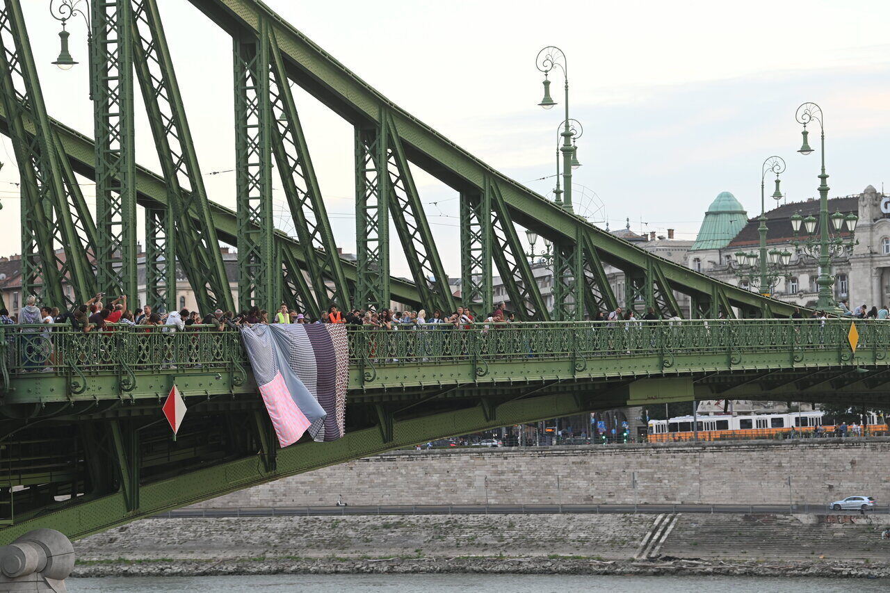 Budapest demonstration teacher student protest