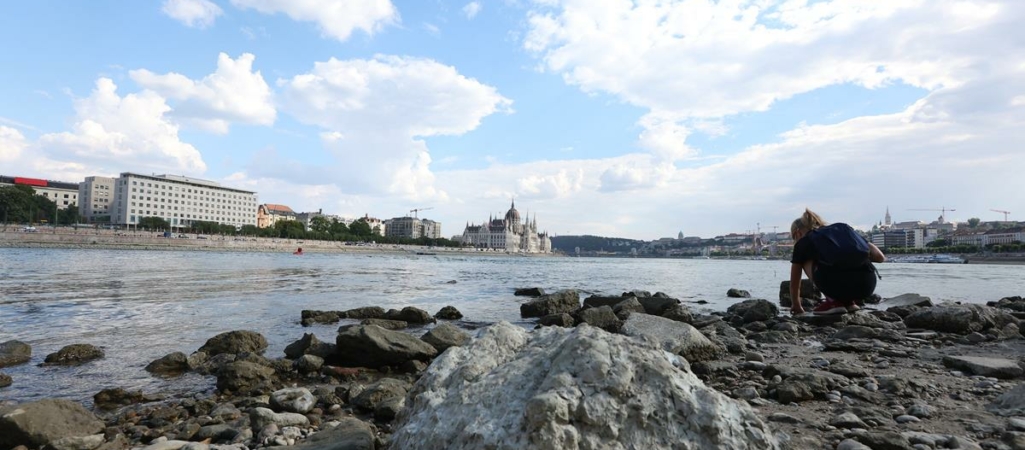 nube budapest low record