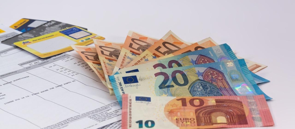 fattura di assegno di denaro in euro