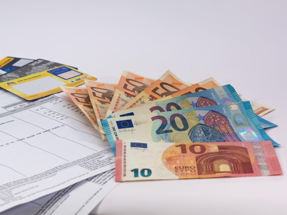 fattura di assegno di denaro in euro