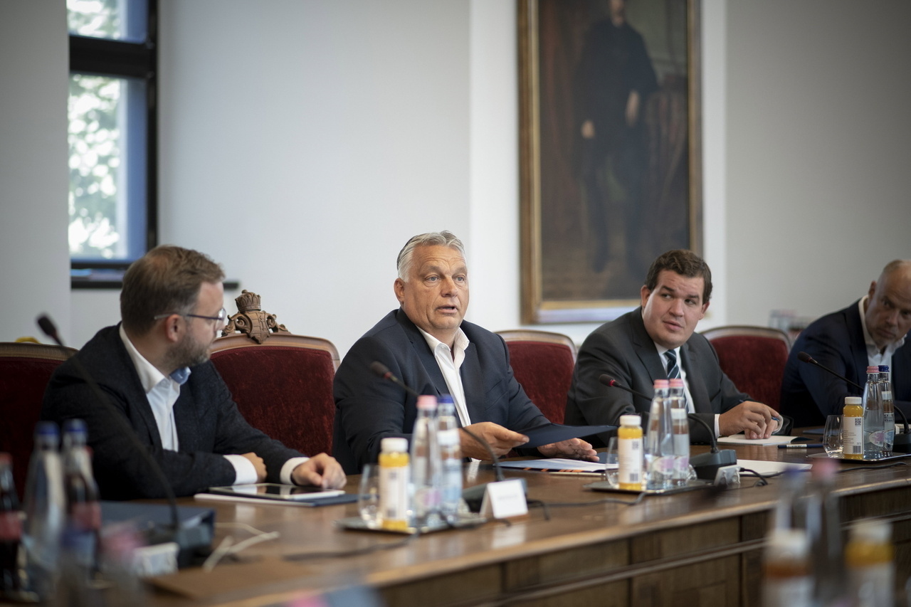 Government meeting Hungary