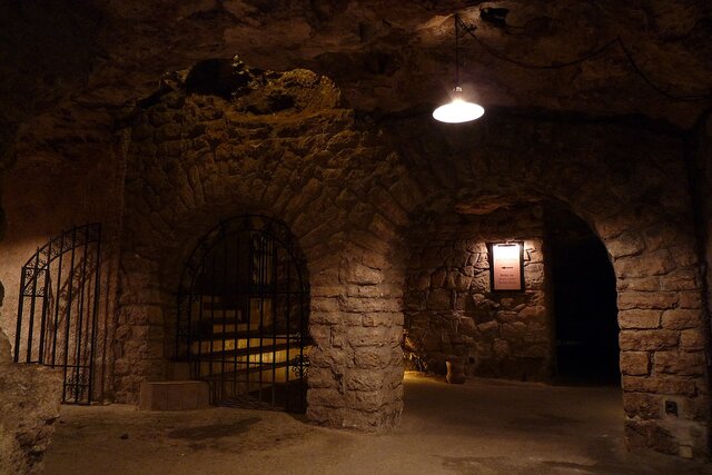 布达城堡酒窖