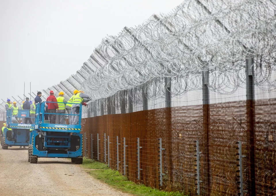 Hungary border fence