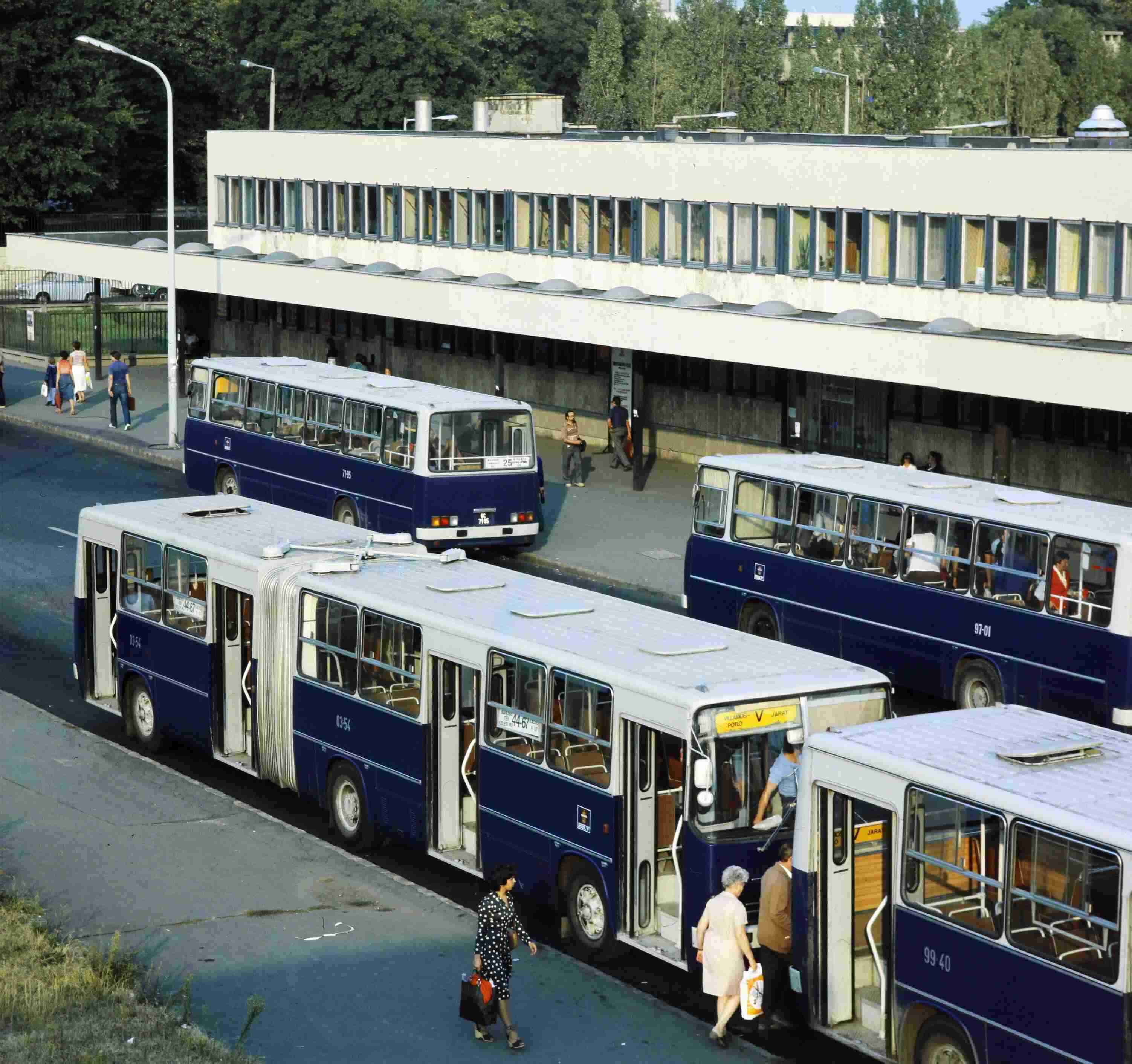 Ikarus bus fortepan