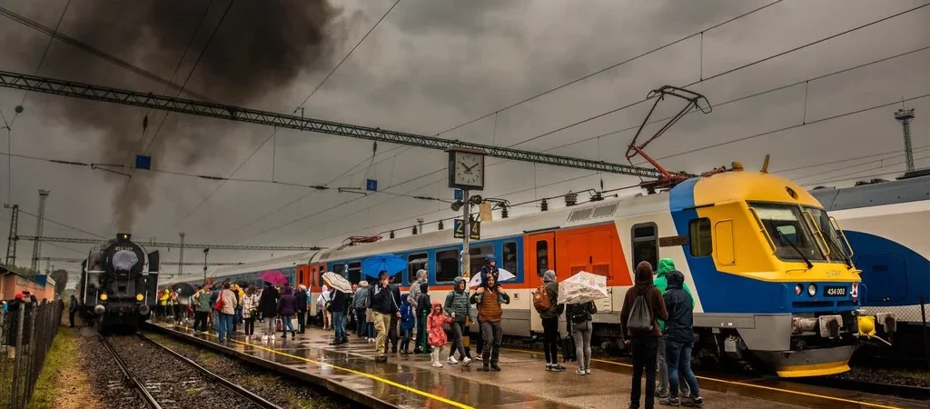 हंगरी ऊर्जा संकट में छोटी ट्रेनें