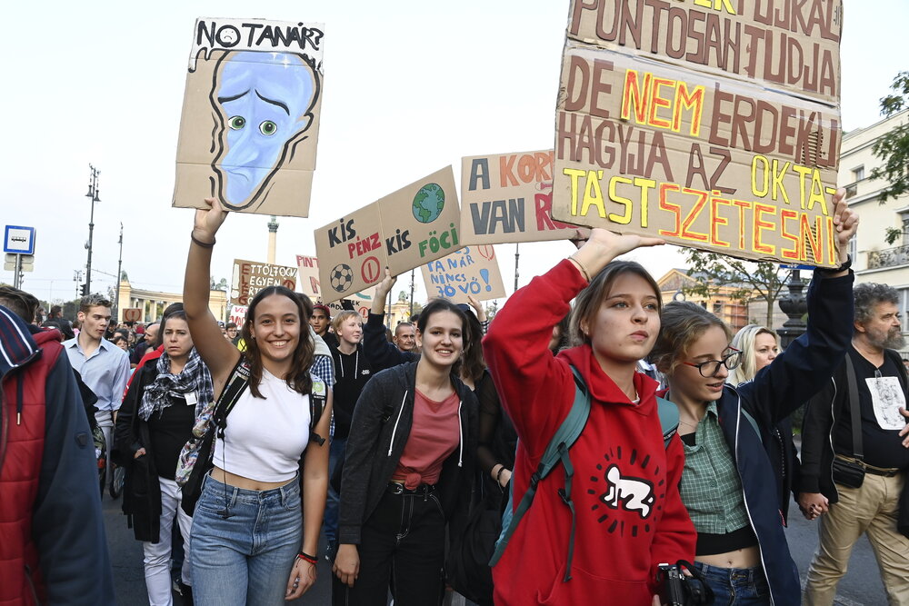 Student protest Budapest education