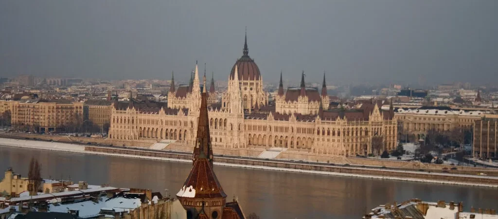الطقس المجر بودابست شتاء بارد
