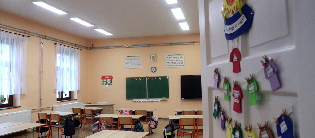 Escuela Hungría