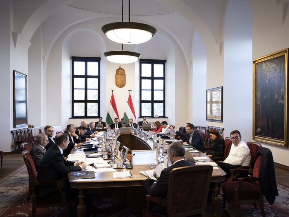 Reunión del gabinete del gobierno húngaro