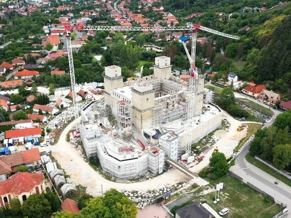 diósgyőr castle development