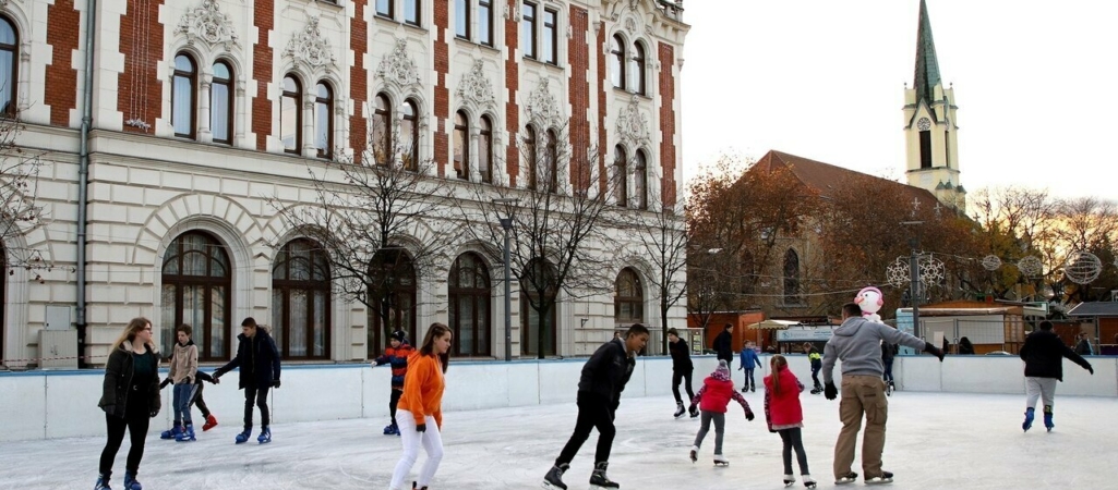 újpest بودابست المنطقة الرابعة للتزلج على الجليد