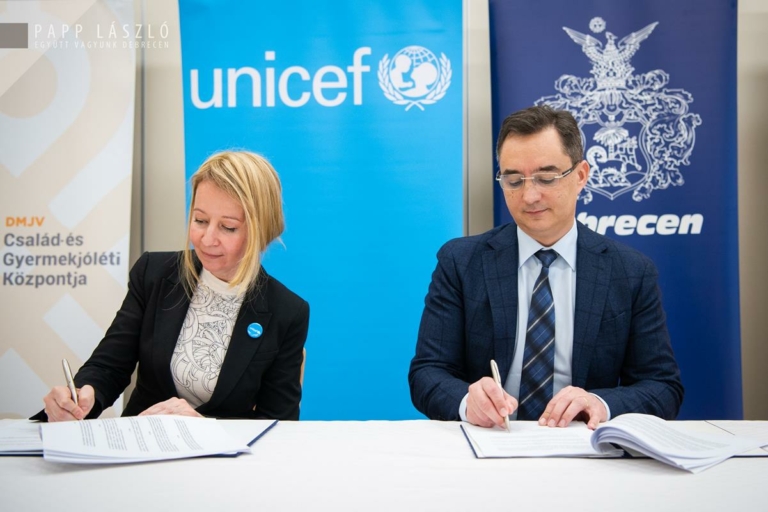 papp lászló mayor debrecen unicef