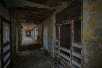 Napuštena zgrada sirotišta Komárom, Mađarska