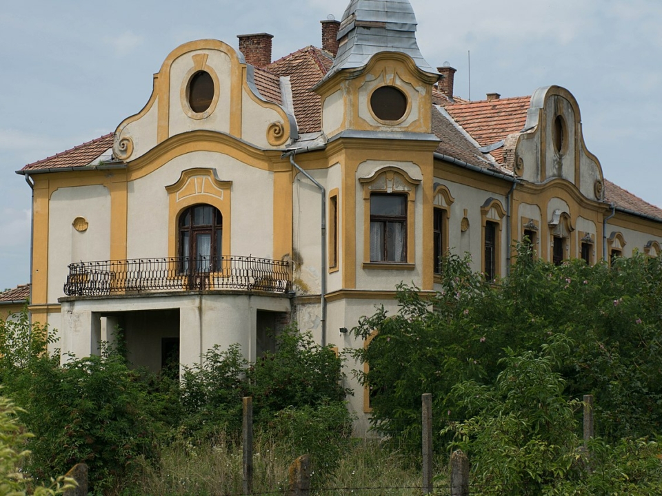 Lonkai-kastély Mansion Hungary