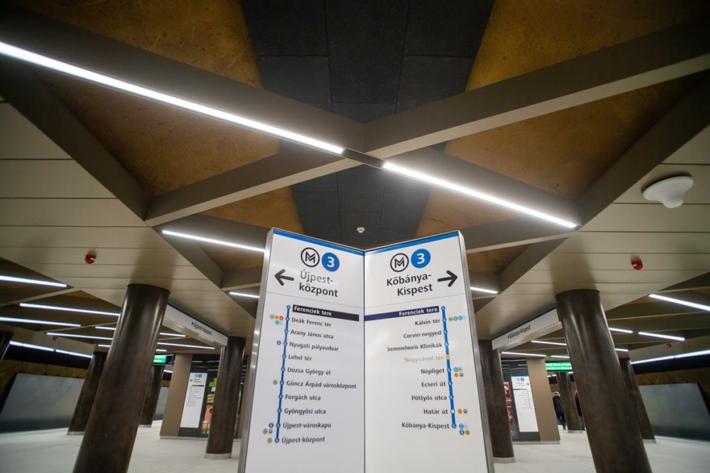 Inauguration d'un nouveau tronçon de la ligne 3 rénovée du métro
