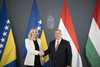 Viktor Orbán y Željka Cvijanović