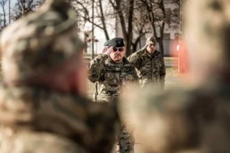 Oficiales de despido militar de Hungría