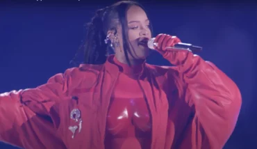 Rihanna Pécsi Guanti Ungheresi