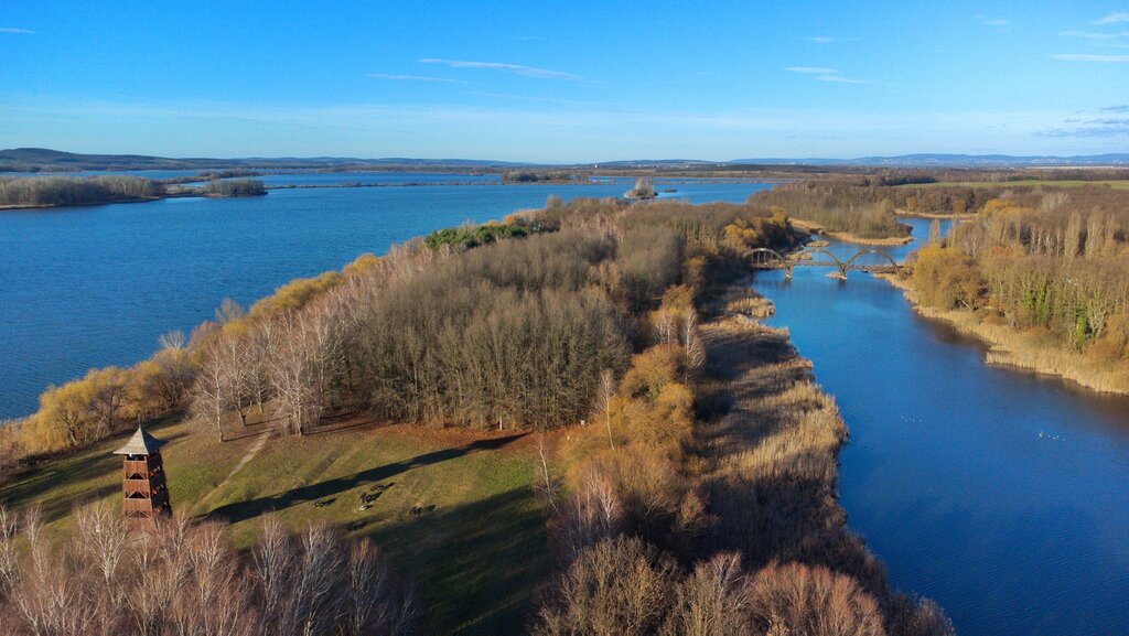 Kányavár island nature trail