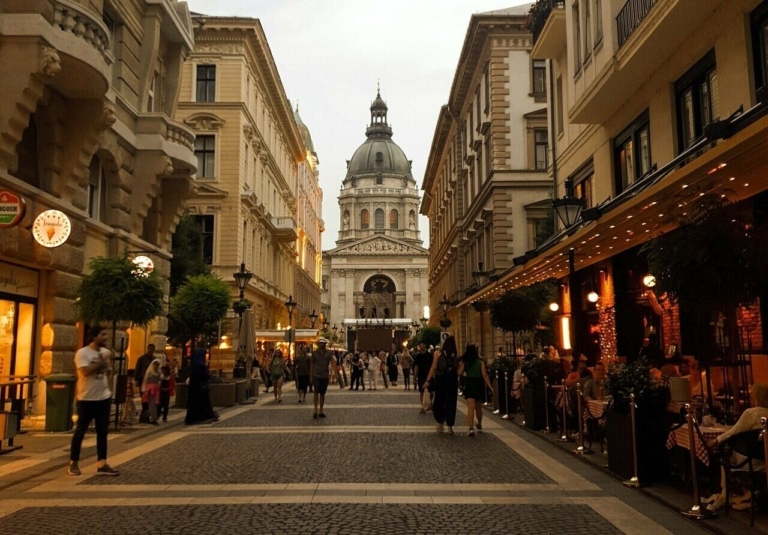 budapest people hungarians demographic