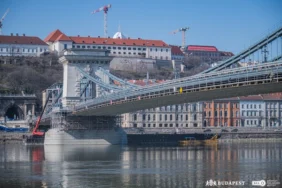 Boats Chain Bridge revamp