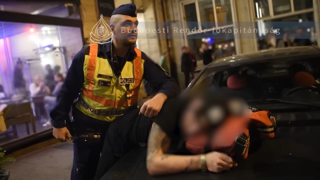 polizia del falso spacciatore del distretto del partito di budapest