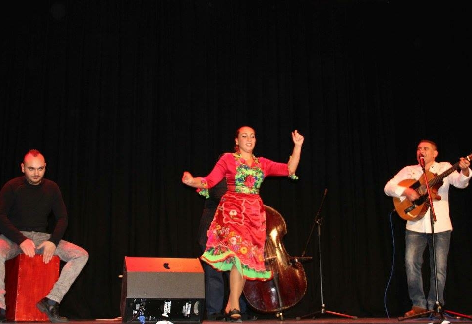 فرقة Khamoro Gypsy Dance Group
