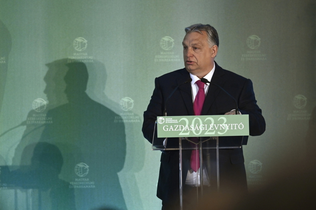 Orbán mkik الافتتاح السنوي لغرفة التجارة والصناعة المجرية