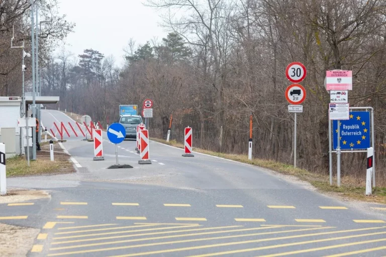 Austria Hungary border crossing border control