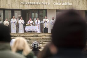 Csíkszereda food consecration on Easter Sunday