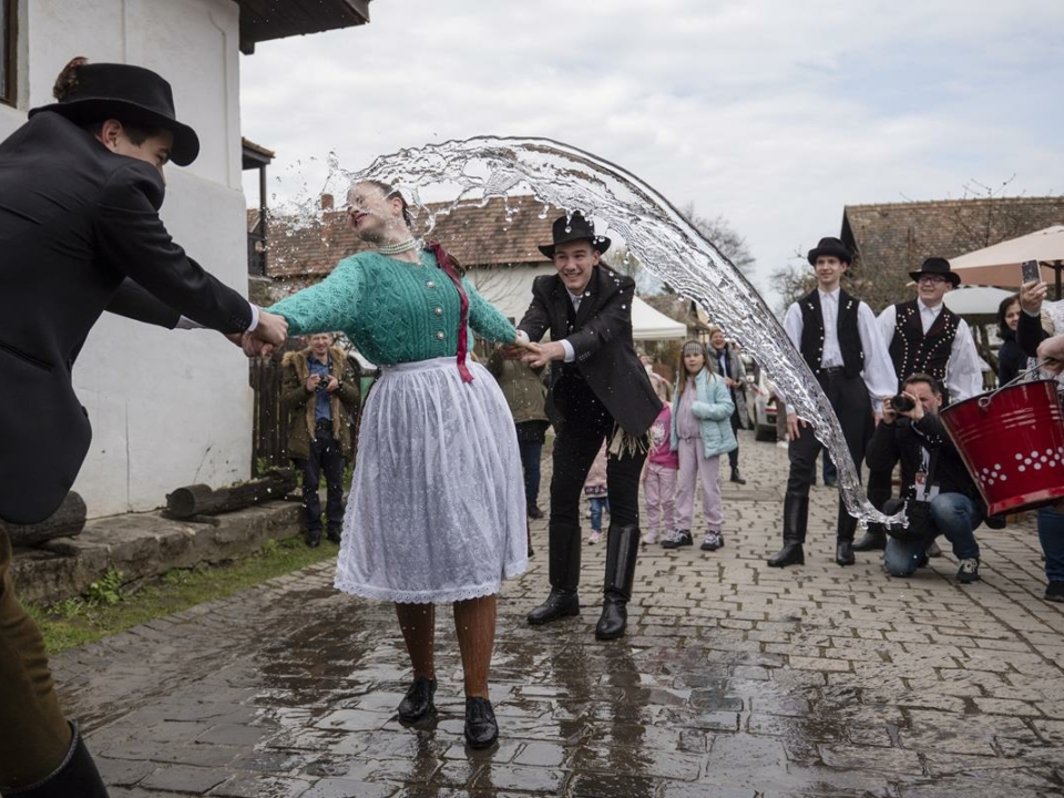 Easter tradition Hungary