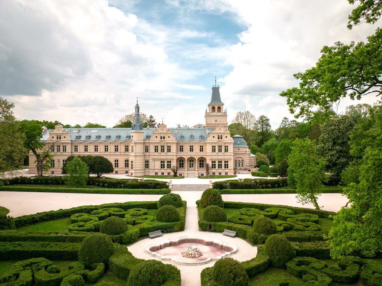 Wenckheim Castle