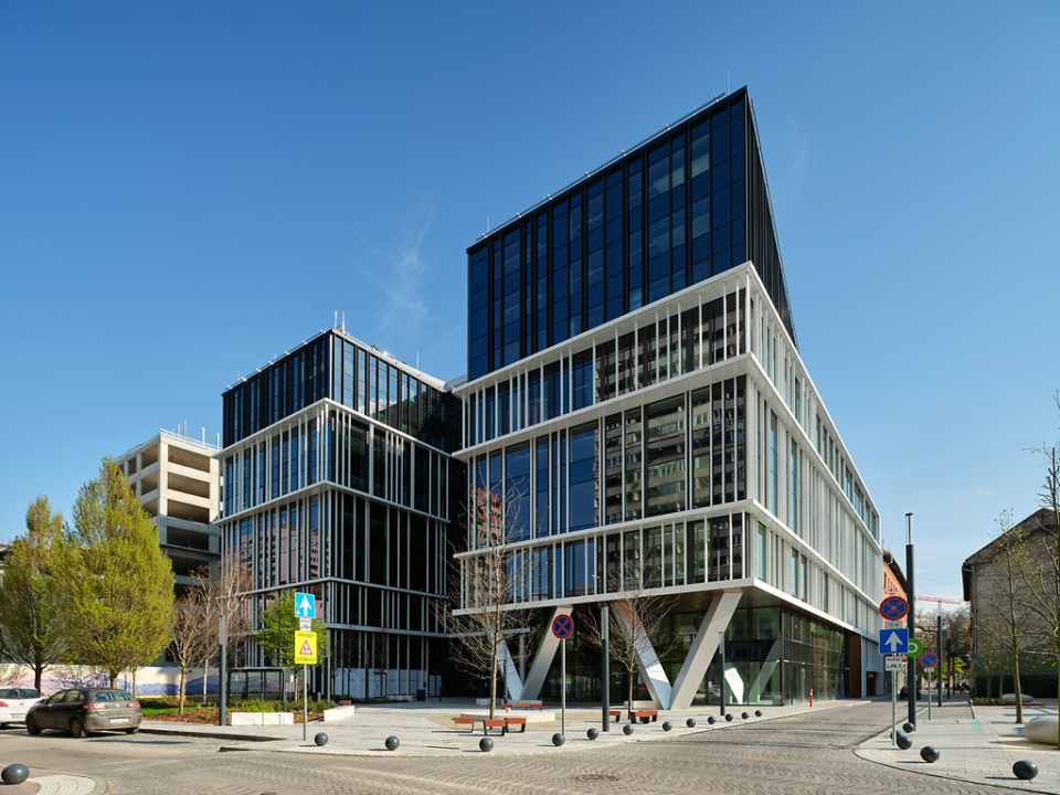 IBM в Венгрии занимает свои новые офисы в Corvin Innovation Campus