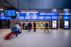 New passenger centre opened at Keleti station