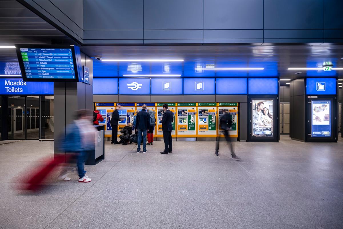 New passenger centre opened at Keleti station, máv