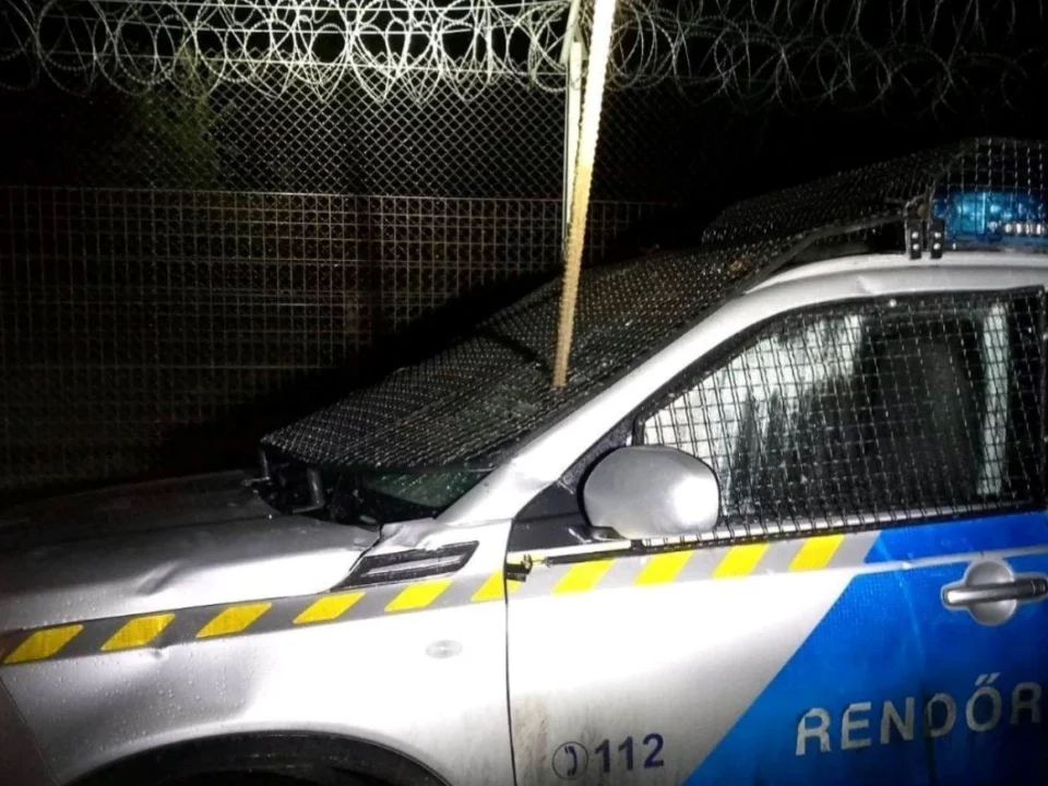 Police car impaled by illegal migrants at the Southern border