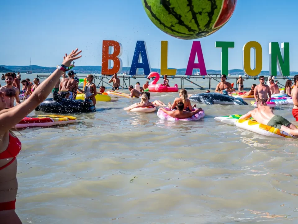 Літня Угорщина Балатон