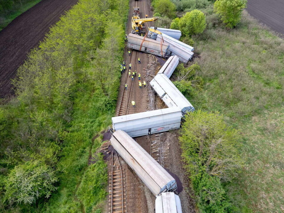 حادث قطار شحن سكة حديدية