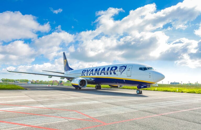 ryanair aircraft