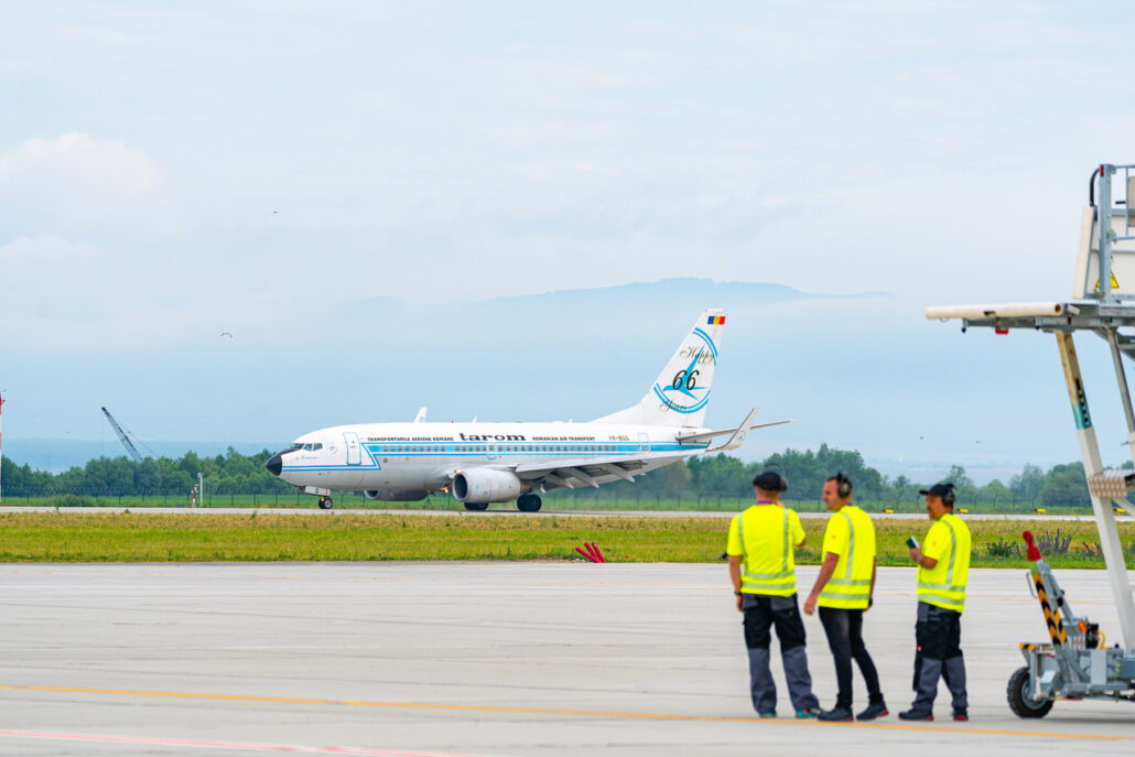 brasov airport tarom