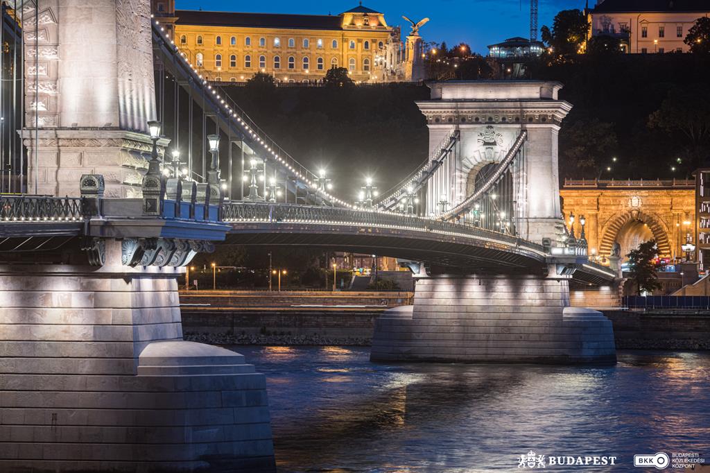 Chain Bridge warm white