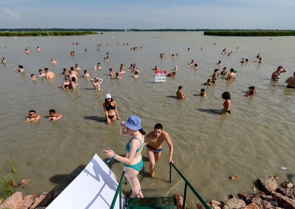 ハンガリー・ヴェレンス湖のEFOTTフェスティバル