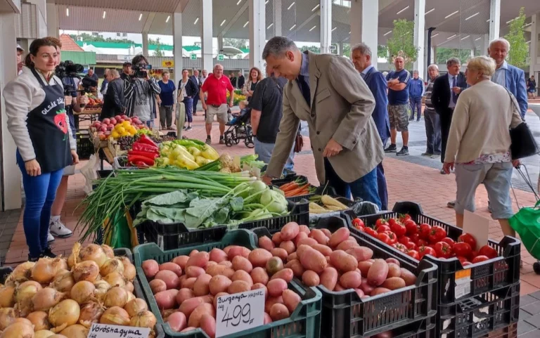 Hungary market Békéscsaba