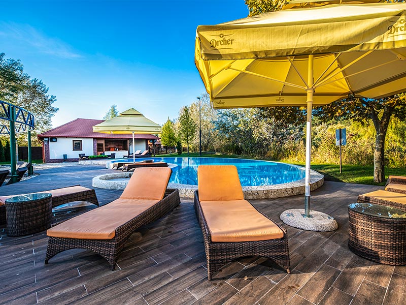 Erdőspuszta adventure park pool