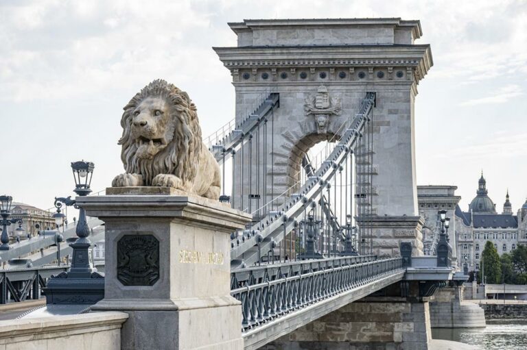 Chain Bridge