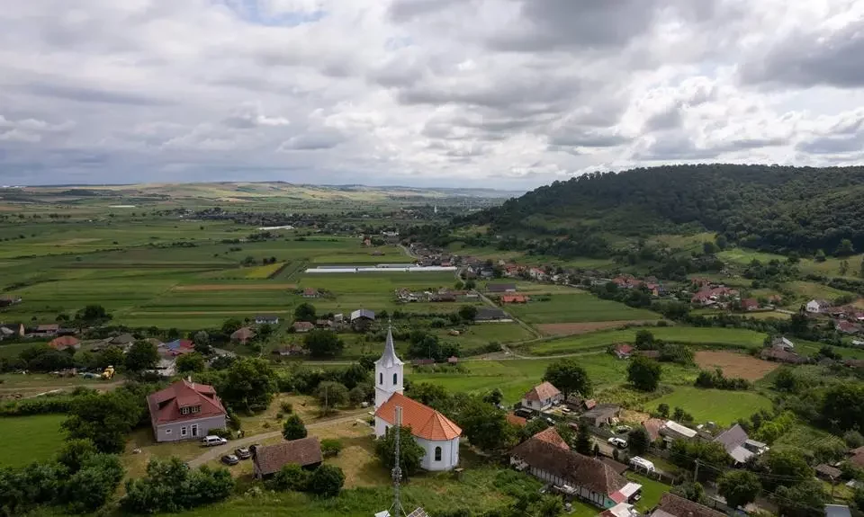 Villaggio ungherese climaticamente neutro